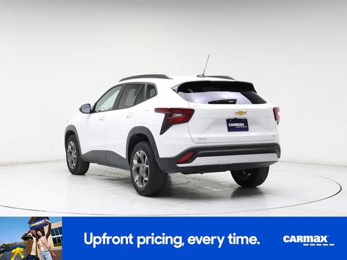 White 2025 Chevrolet Trax LT