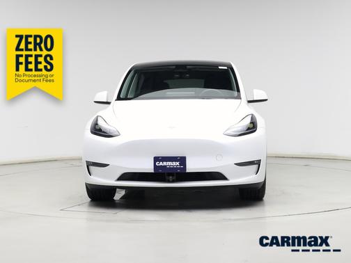 White 2023 Tesla Model Y Long Range