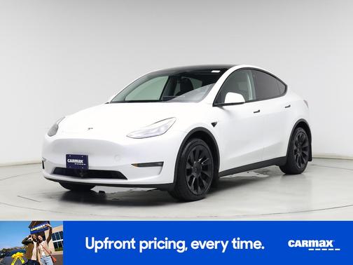 White 2023 Tesla Model Y Long Range