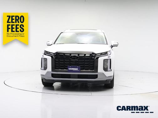 White 2024 Hyundai PALISADE Limited