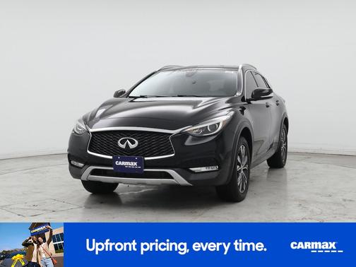 2017 INFINITI QX30 Premium