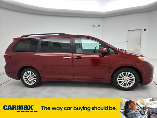 2016 Toyota Sienna XLE