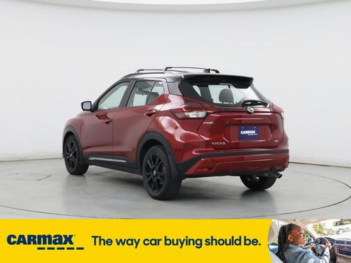 2021 Nissan Kicks SR
