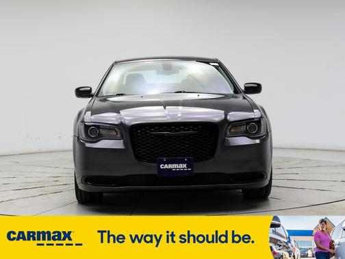 2021 Chrysler 300 Touring