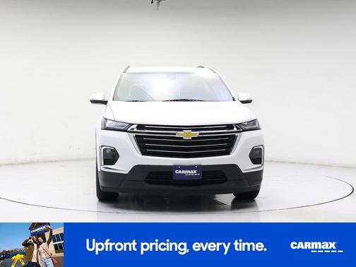 White 2023 Chevrolet Traverse LT Cloth