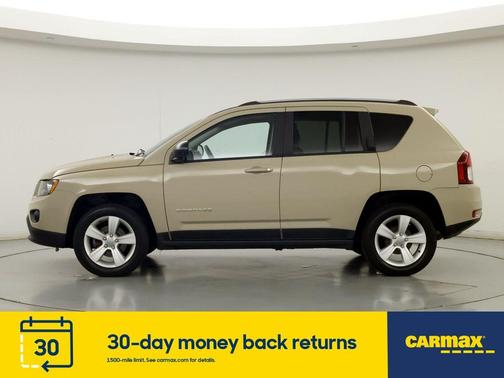 Photo 3 of 22 of 2017 Jeep Compass Sport