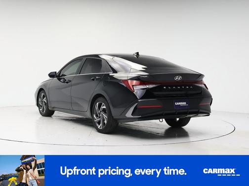 Black 2024 Hyundai ELANTRA SEL