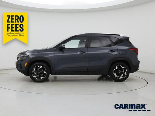 Gray 2025 Kia Seltos S
