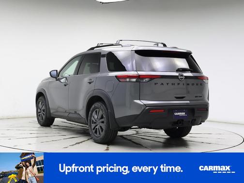 2023 Nissan Pathfinder SV