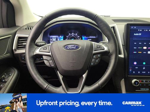 Gray 2022 Ford Edge SEL