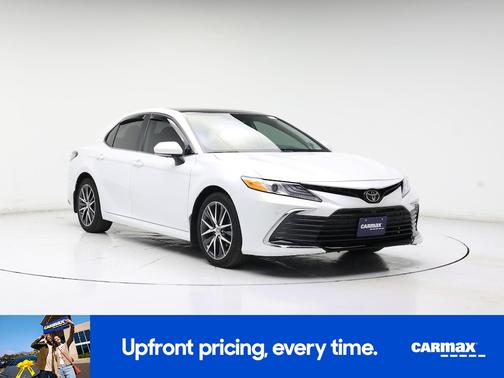 White 2022 Toyota Camry XLE