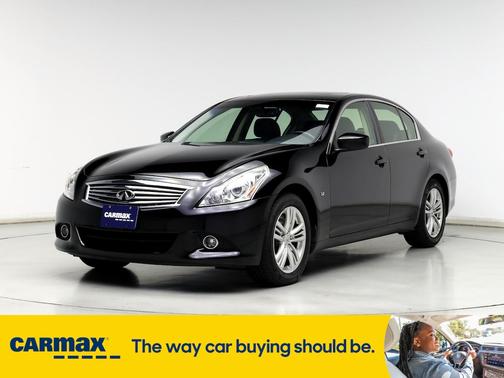 2015 INFINITI Q40