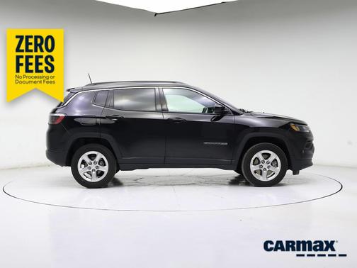Black 2023 Jeep Compass Latitude