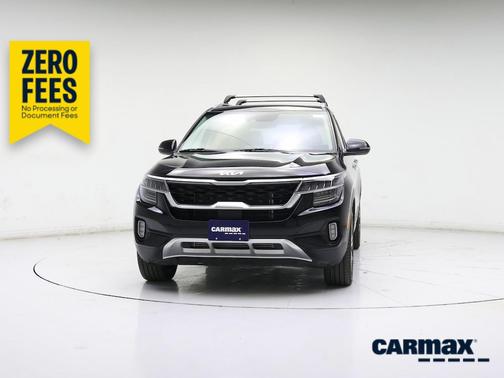 Black 2023 Kia Seltos SX