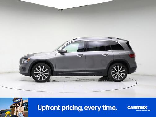 Gray 2022 Mercedes-Benz GLB 250