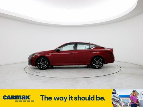 2023 Nissan Altima SR
