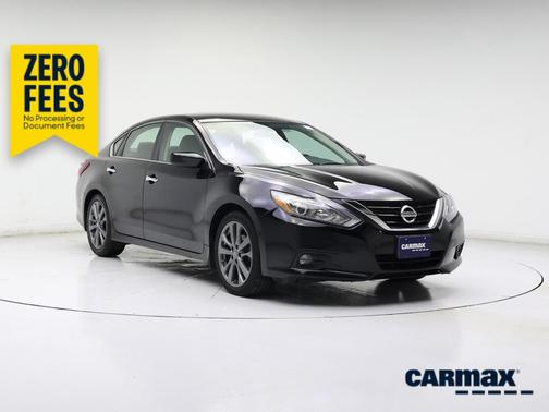 Black 2018 Nissan Altima SR