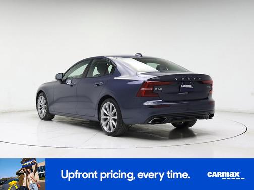 Blue 2021 Volvo S60 T5 Momentum