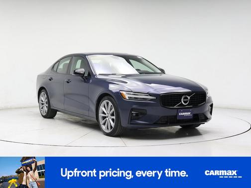 Blue 2021 Volvo S60 T5 Momentum