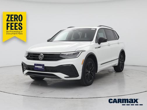 White 2022 Volkswagen Tiguan SE R-Line Black