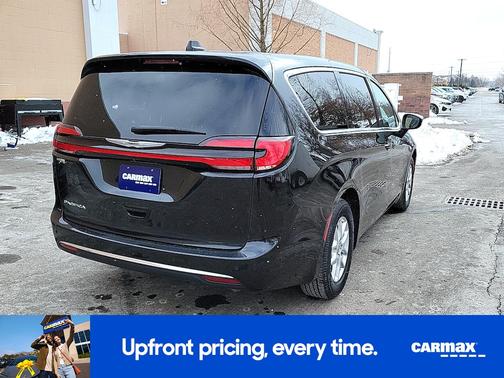 Black 2023 Chrysler Pacifica Touring L