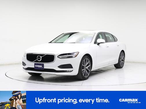White 2018 Volvo S90 T5 Momentum
