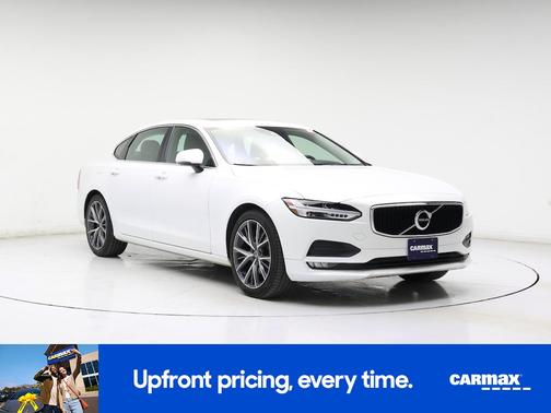 White 2018 Volvo S90 T5 Momentum