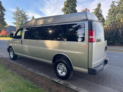 2004 Chevrolet Express 3500 Extended