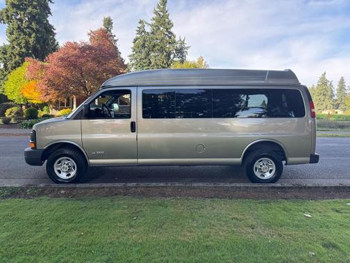2004 Chevrolet Express 3500 Extended