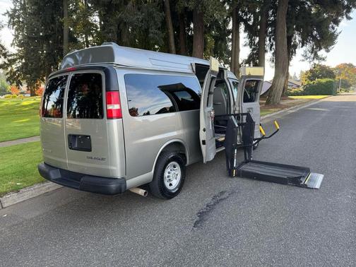 2004 Chevrolet Express 3500 Extended