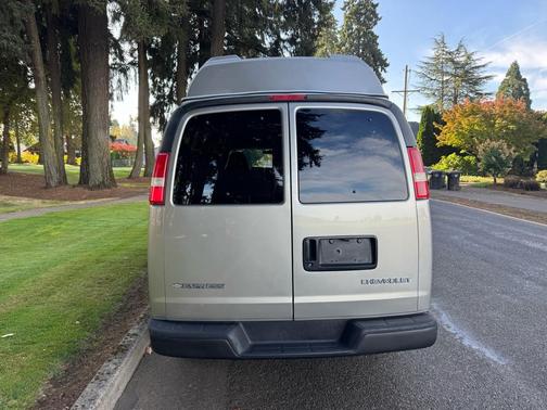2004 Chevrolet Express 3500 Extended