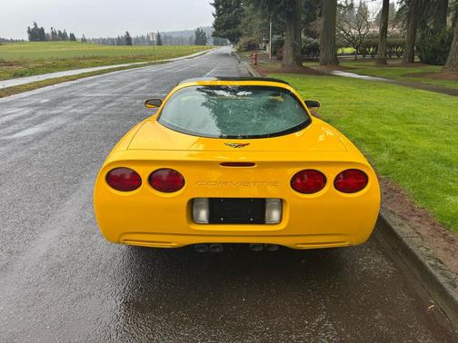 2000 Chevrolet Corvette Base