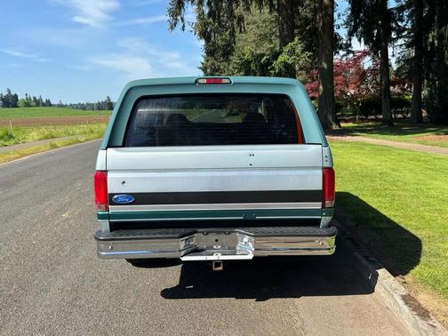 Green 1996 Ford Bronco XLT