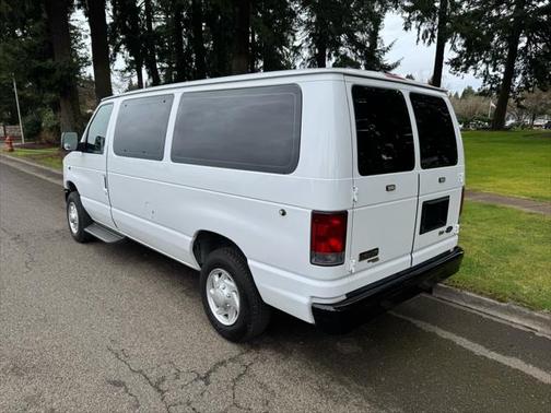 2009 Ford E150 Base