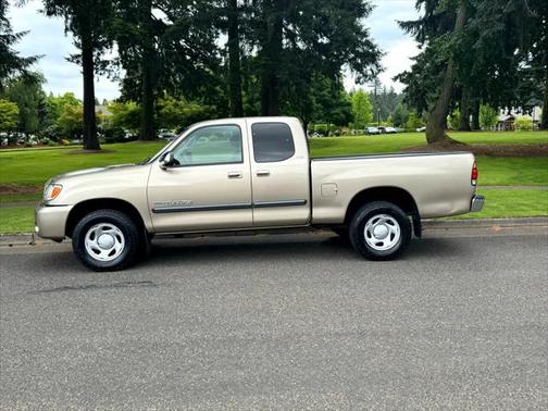 2004 Toyota Tundra SR5