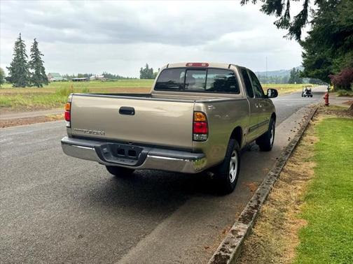 2004 Toyota Tundra SR5