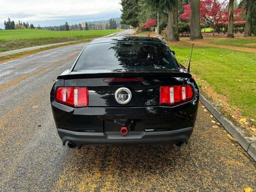 2011 Ford Mustang GT Premium