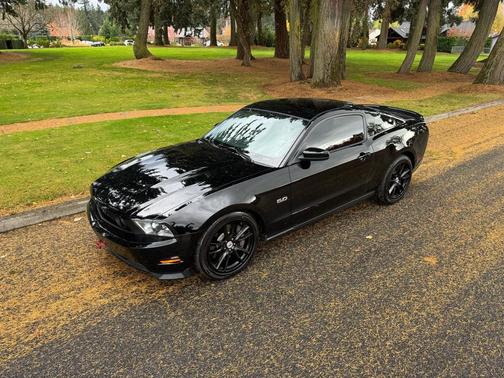 2011 Ford Mustang GT Premium