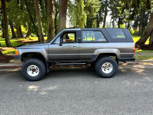 1988 Toyota 4Runner SR5 V6 4WD