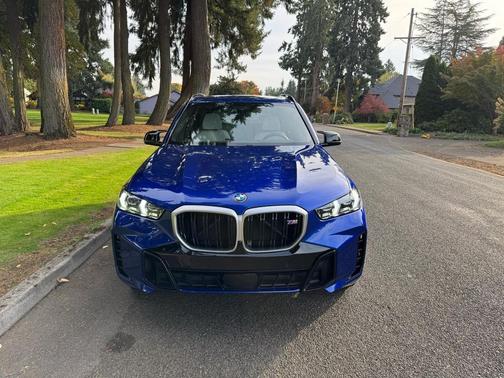 2025 BMW X5 M60i