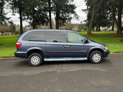 2001 Dodge Grand Caravan Sport