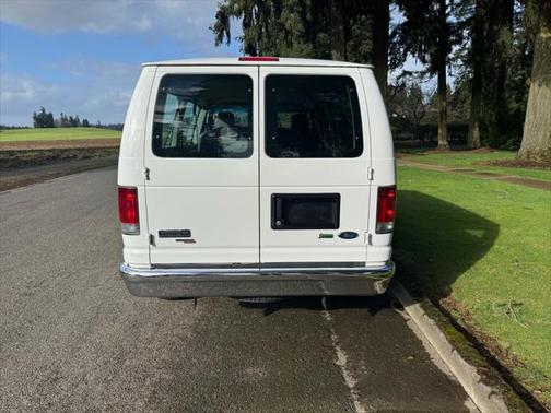 2010 Ford E150 XLT