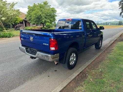 Blue Streak Pearlcoat 2016 RAM 2500 Big Horn