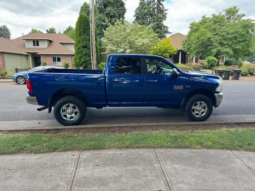 Blue Streak Pearlcoat 2016 RAM 2500 Big Horn