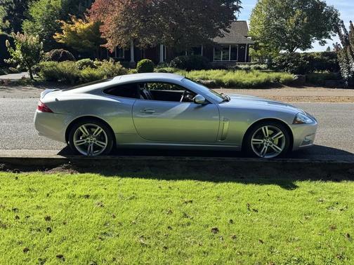 Liquid Silver 2007 Jaguar XKR Base