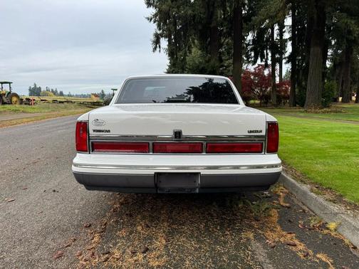 1996 Lincoln Town Car Signature