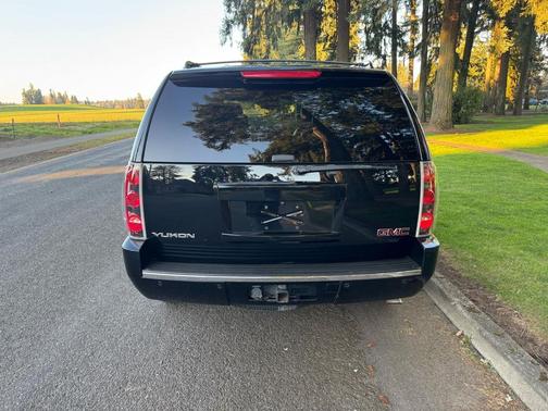 2013 GMC Yukon Denali