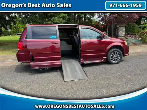 Octane Red Pearlcoat 2017 Dodge Grand Caravan SXT