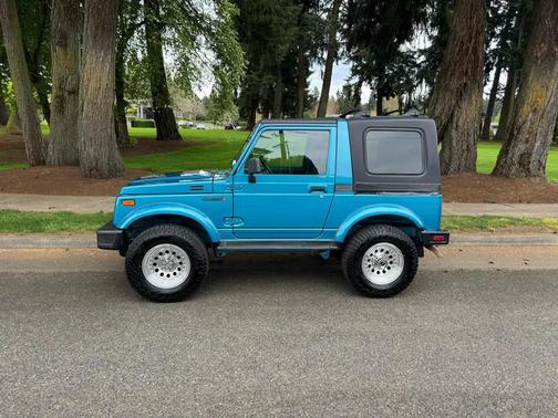 Blue 1992 Suzuki Samurai JL