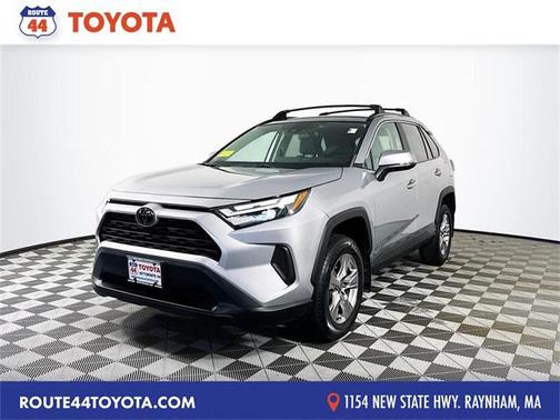 2022 Toyota RAV4 XLE